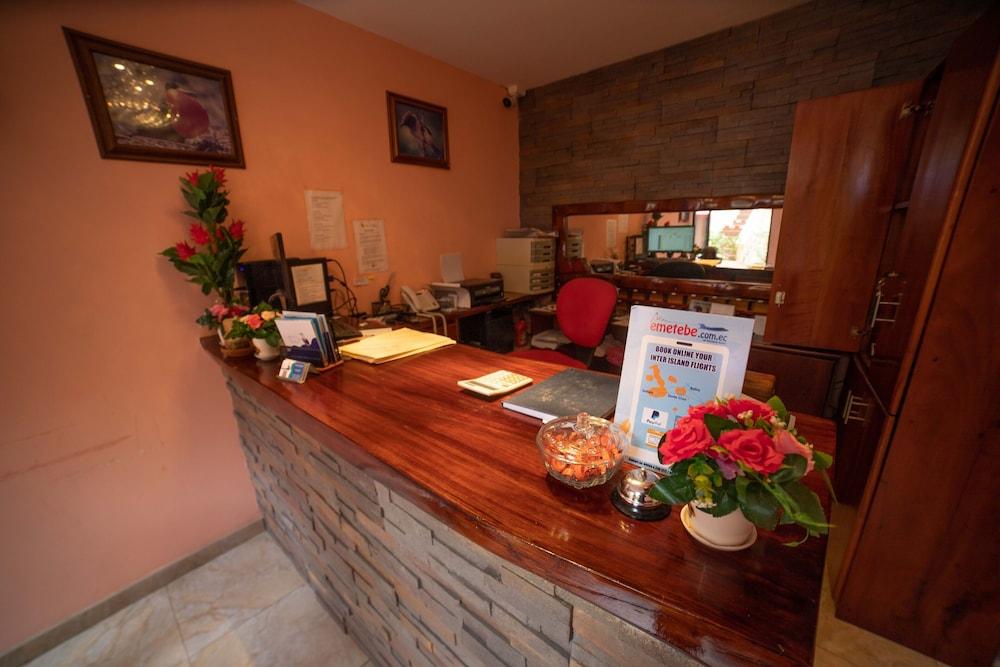 Hotel Red Booby بويرتو أيورا المظهر الخارجي الصورة