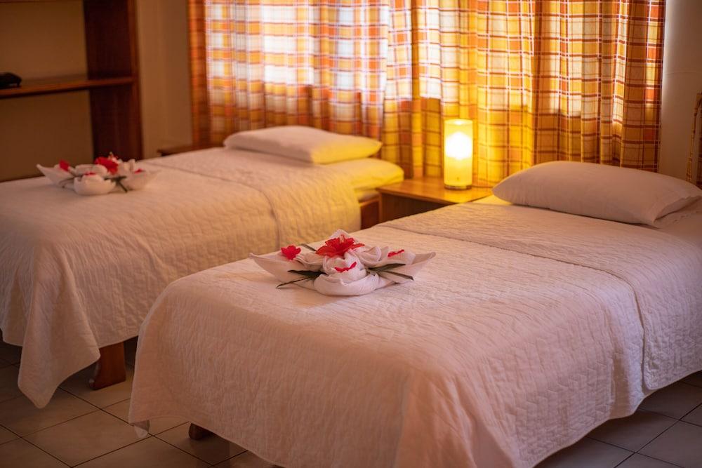 Hotel Red Booby بويرتو أيورا المظهر الخارجي الصورة