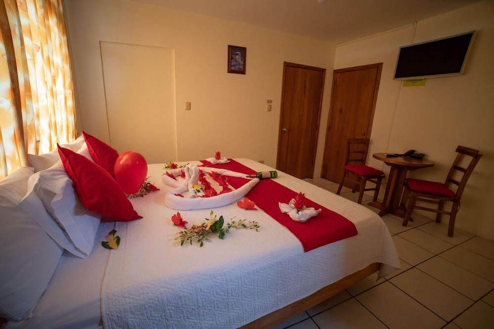 Hotel Red Booby بويرتو أيورا المظهر الخارجي الصورة