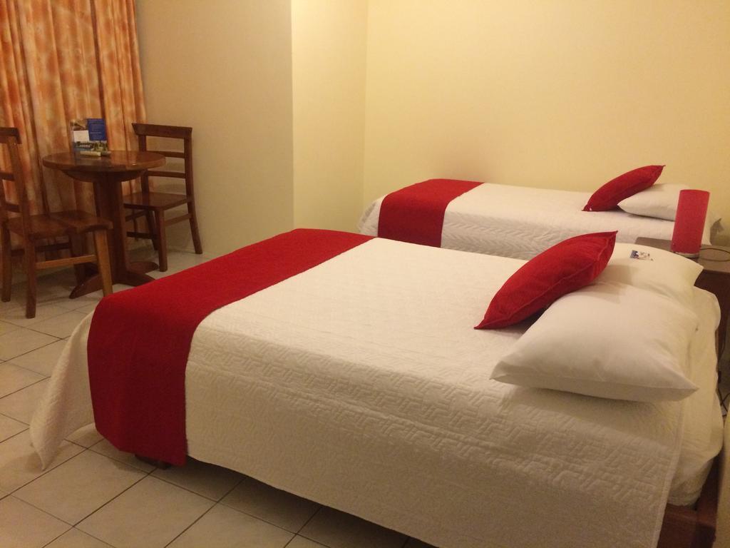 Hotel Red Booby بويرتو أيورا الغرفة الصورة